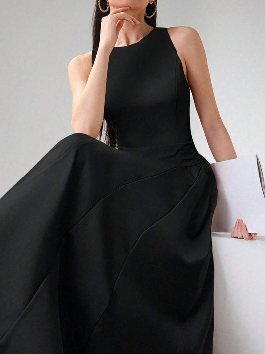 SHEIN Heiryn فستان ماكسي ناعم بلون أسود