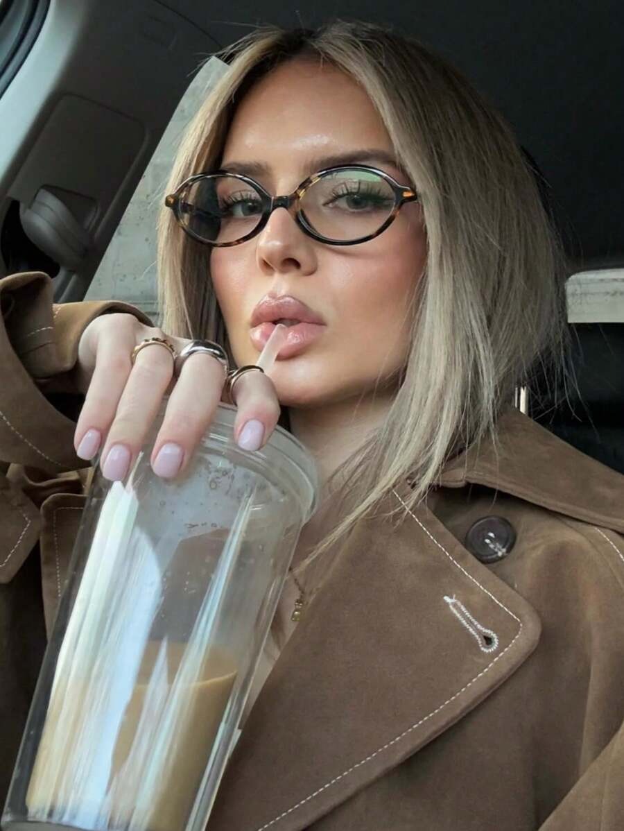 SHEIN نظارة نسائية بيضاوية صغيرة بإطار مطبوع
