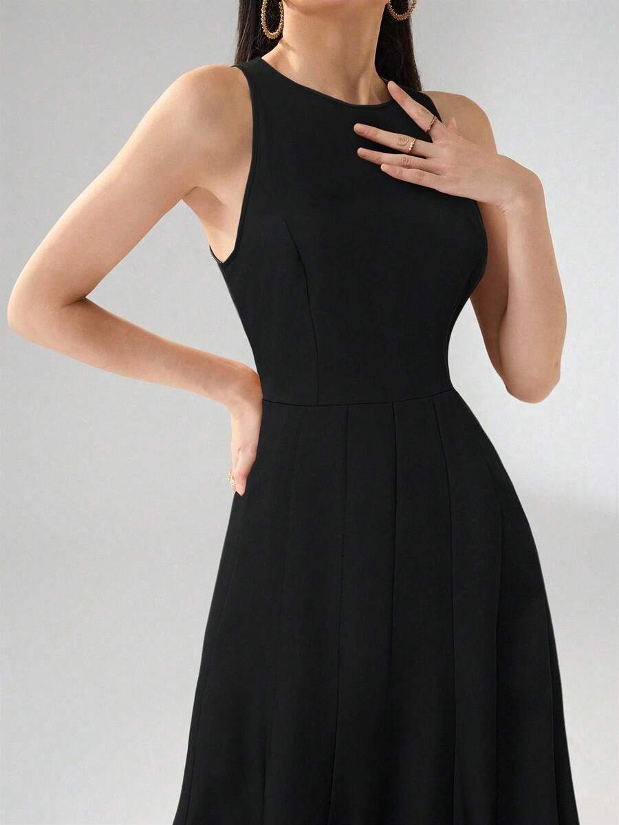 SHEIN Heiryn فستان ماكسي ناعم بلون أسود