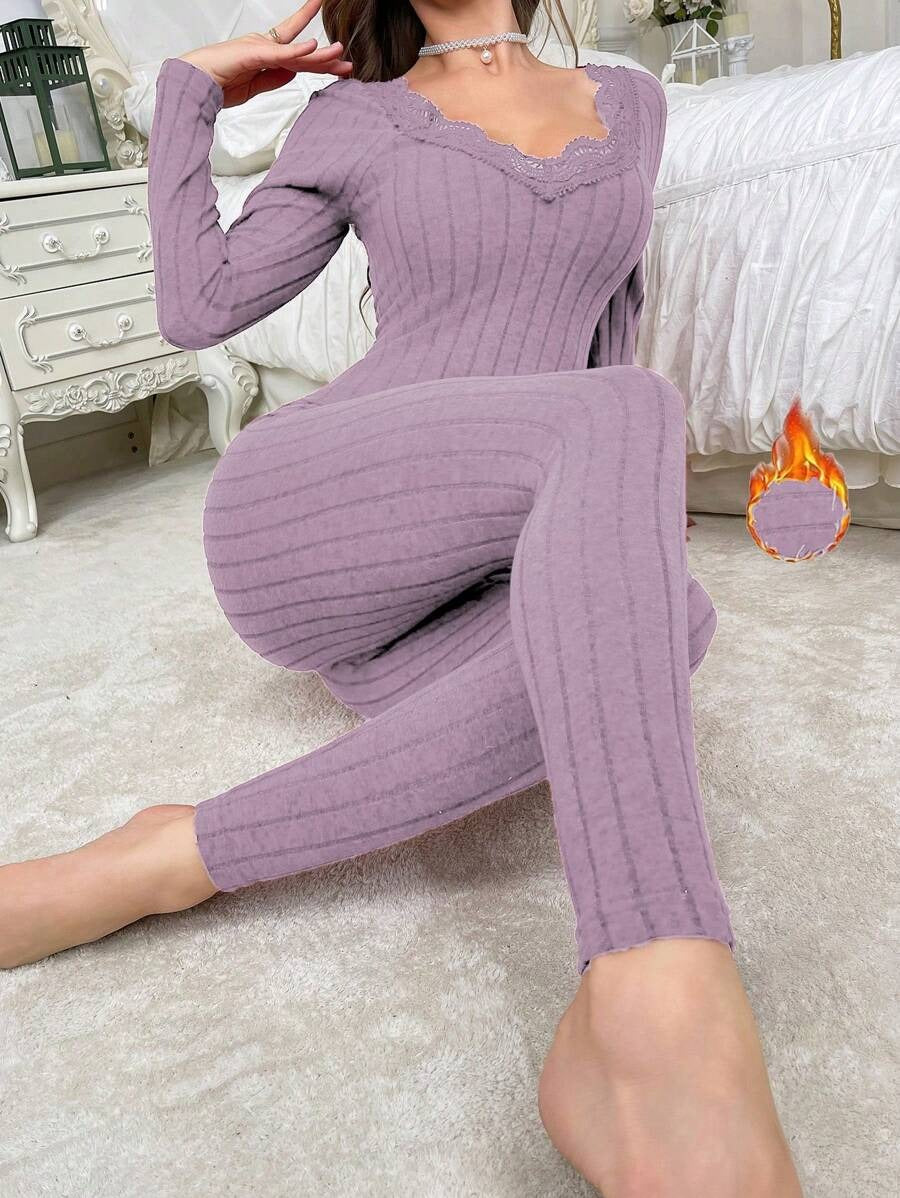 SHEIN طقم بيجامة حرارية ناعمة بدانتيل