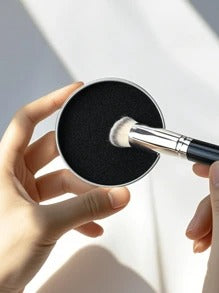 SHEIN علبة منظف فرش مكياج جاف