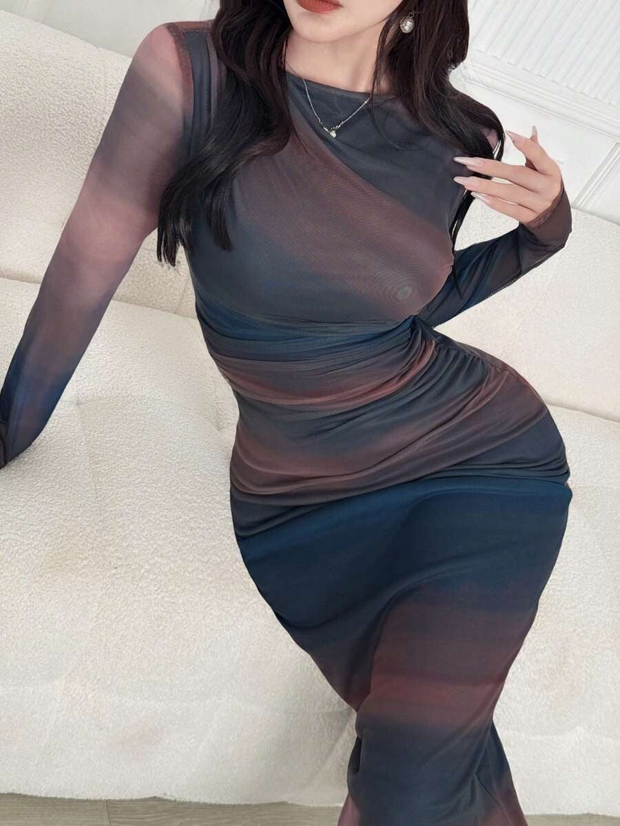SHEIN Modelyn فستان ضيق بطبعة ربطة صباغة أنيقة