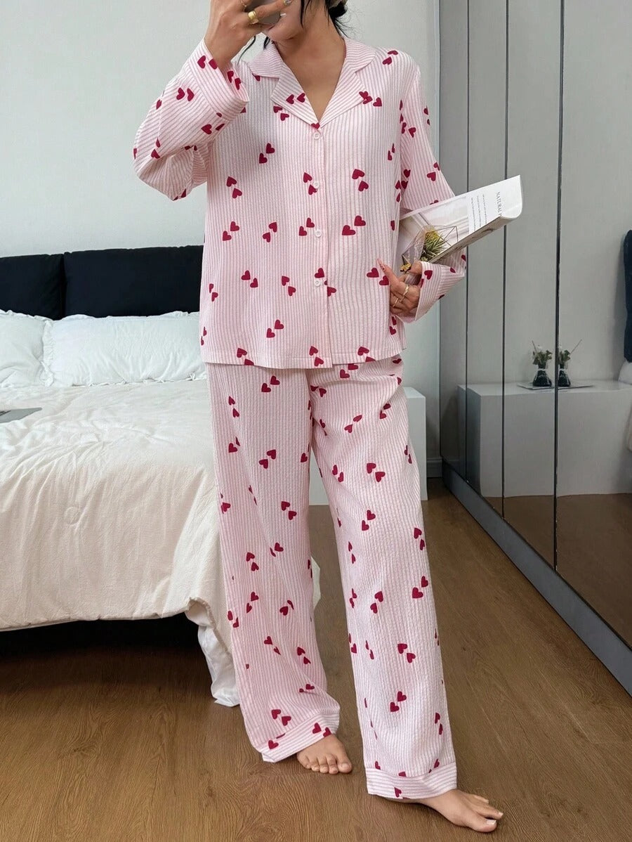 SHEIN Dream Adore بيجاما وردية قطعتين بطبعة قلوب