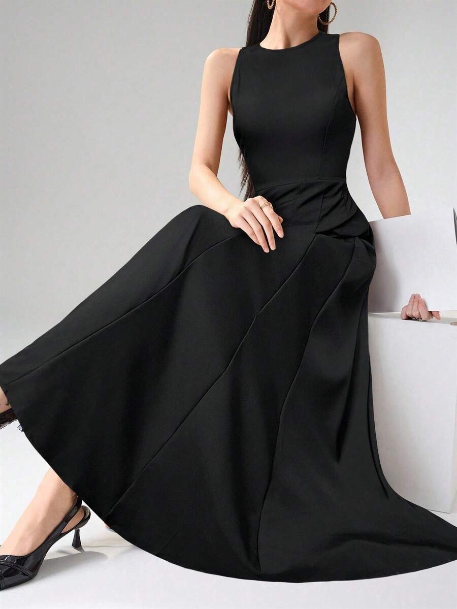 SHEIN Heiryn فستان ماكسي ناعم بلون أسود