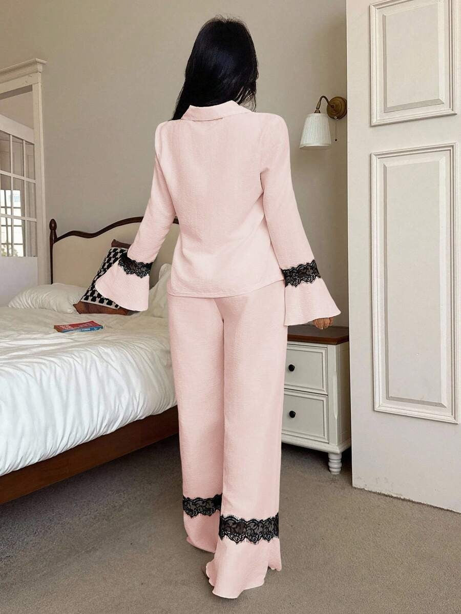 SHEIN طقم بيجامة وردي ناعم بدانتيل وأكمام واسعة