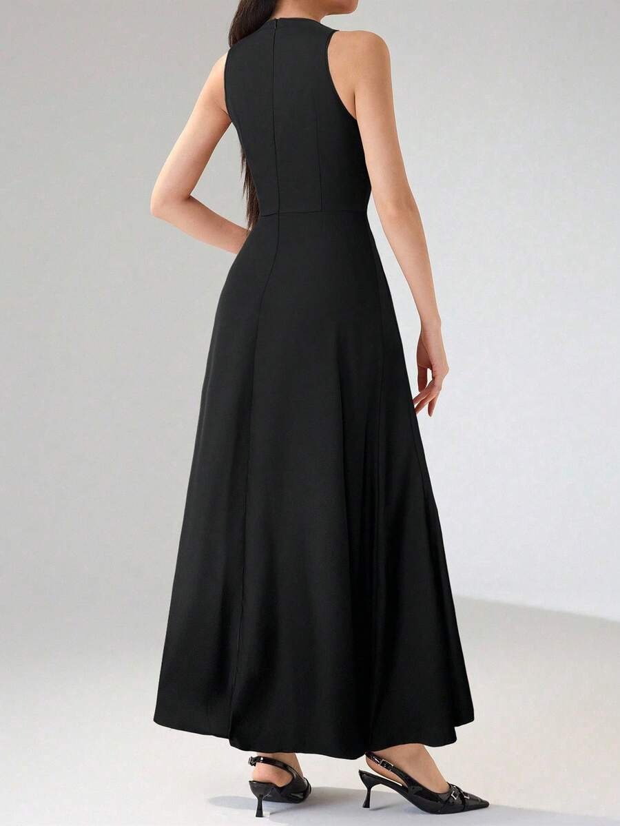 SHEIN Heiryn فستان ماكسي ناعم بلون أسود