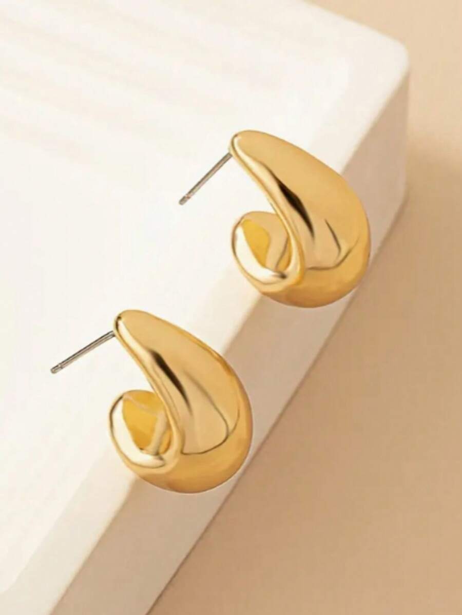 SHEIN زوج أقراط ذهبية بشكل قطرة ماء