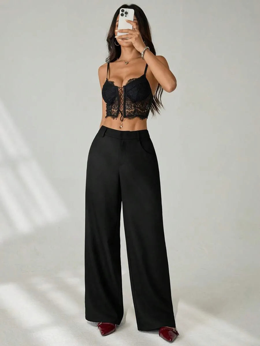 SHEIN PETITE بنطلون بلون الأسود طويل واسع الساق بخصر منخفض
