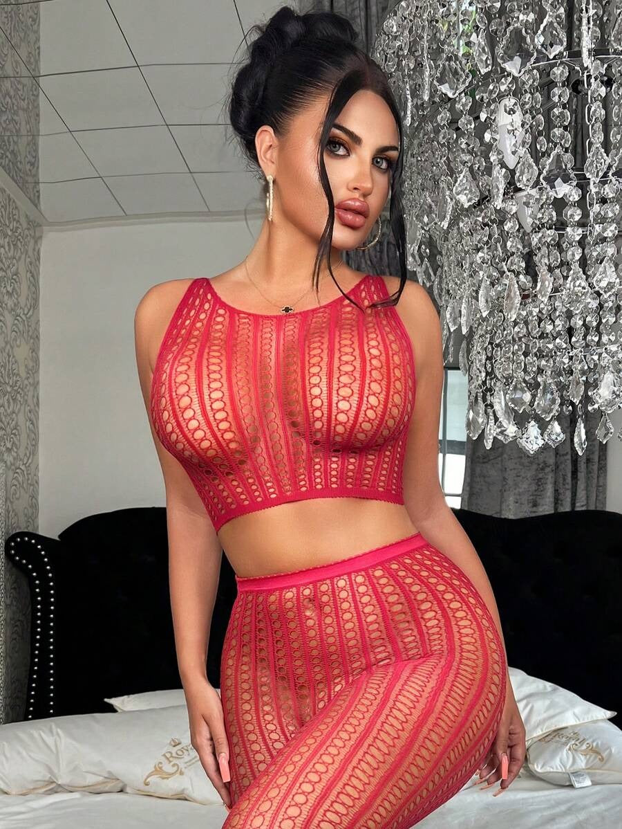 SHEIN طقم داخلي شفاف بلون عنابي بتصميم مفرغ