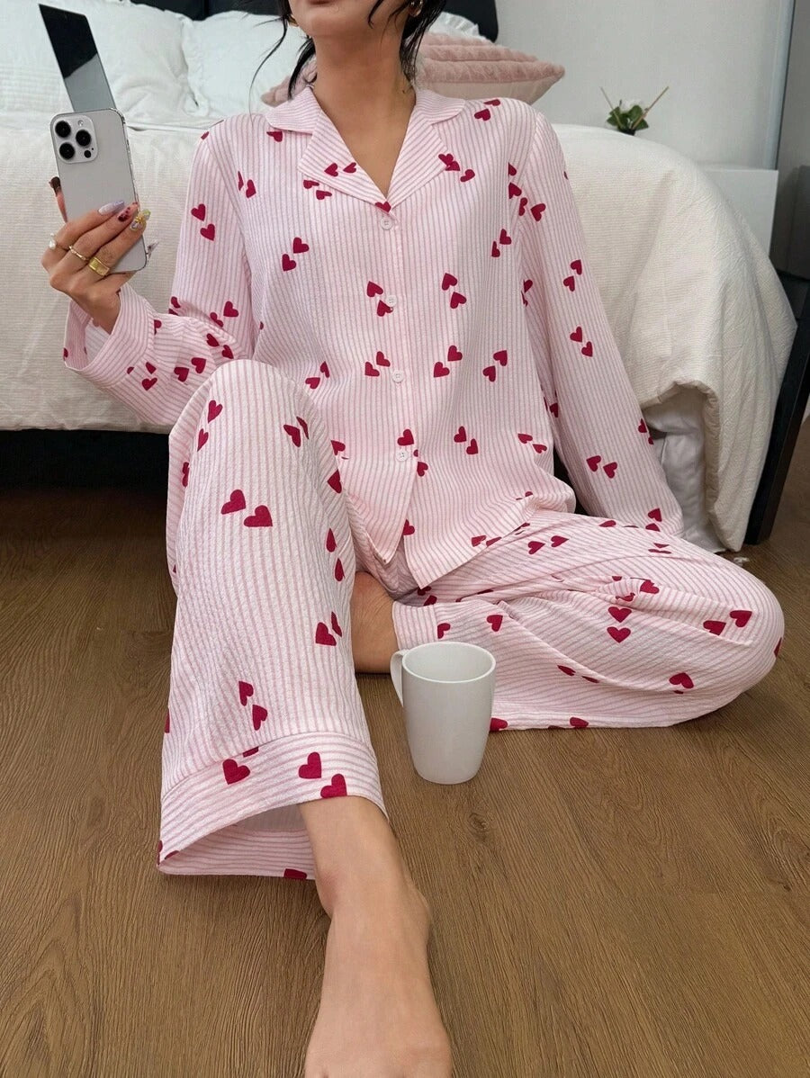 SHEIN Dream Adore بيجاما وردية قطعتين بطبعة قلوب