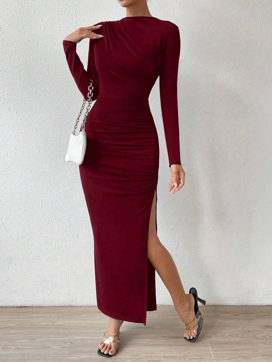 SHEIN Chiquease  فستان عنابي طويل