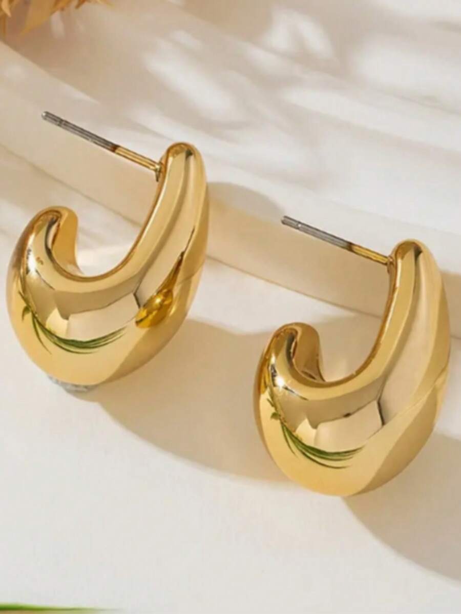 SHEIN زوج أقراط ذهبية بشكل قطرة ماء