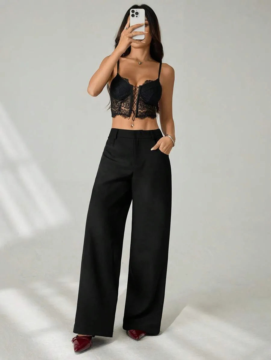 SHEIN PETITE بنطلون بلون الأسود طويل واسع الساق بخصر منخفض