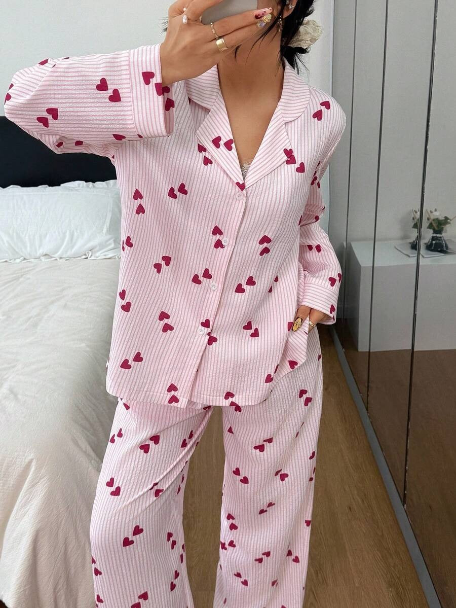 SHEIN Dream Adore بيجاما وردية قطعتين بطبعة قلوب