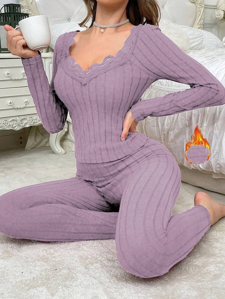 SHEIN طقم بيجامة حرارية ناعمة بدانتيل