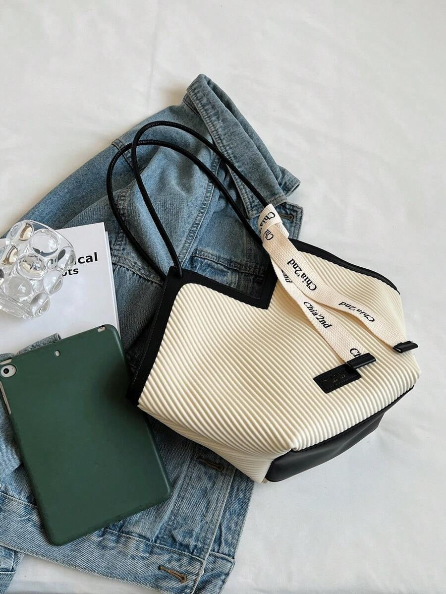 SHEIN حقيبة كتف كبيرة بيضاء