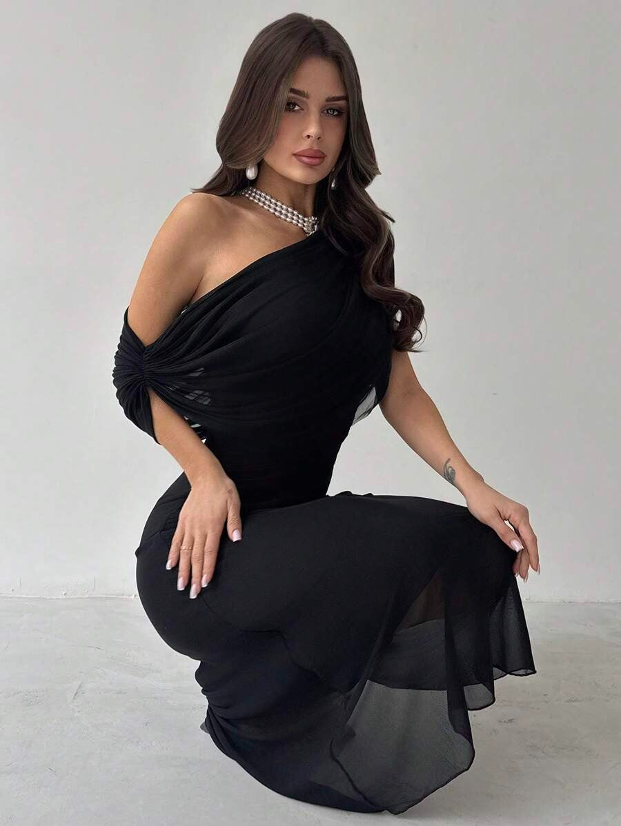 SHEIN Firerie فستان أسود بخصر منكمش