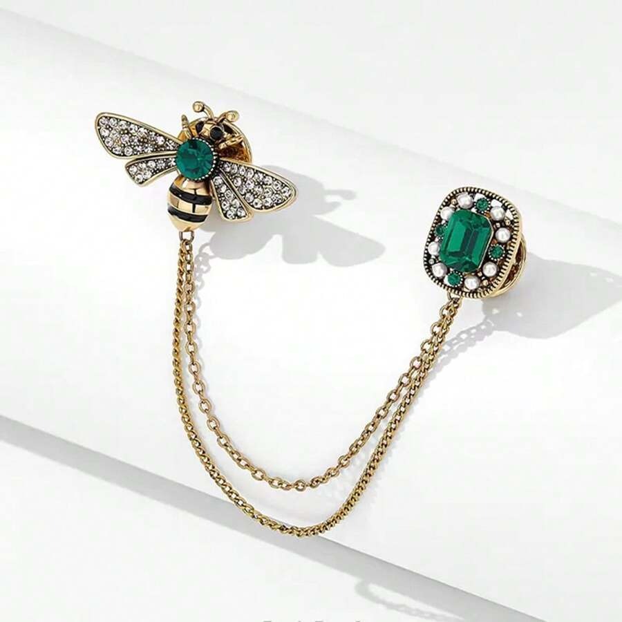 SHEIN بروش نسائي ناعم على شكل فراشة