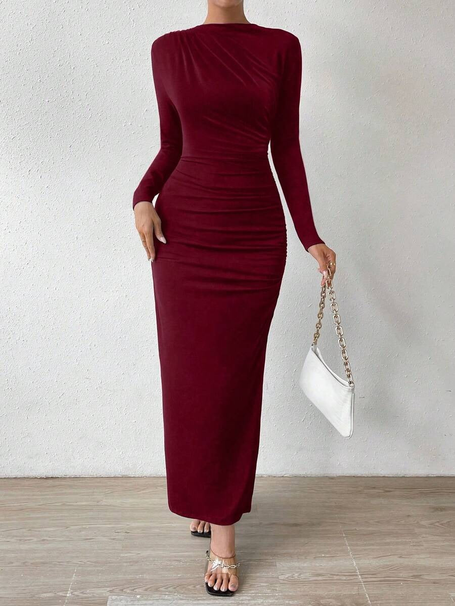 SHEIN Chiquease  فستان عنابي طويل