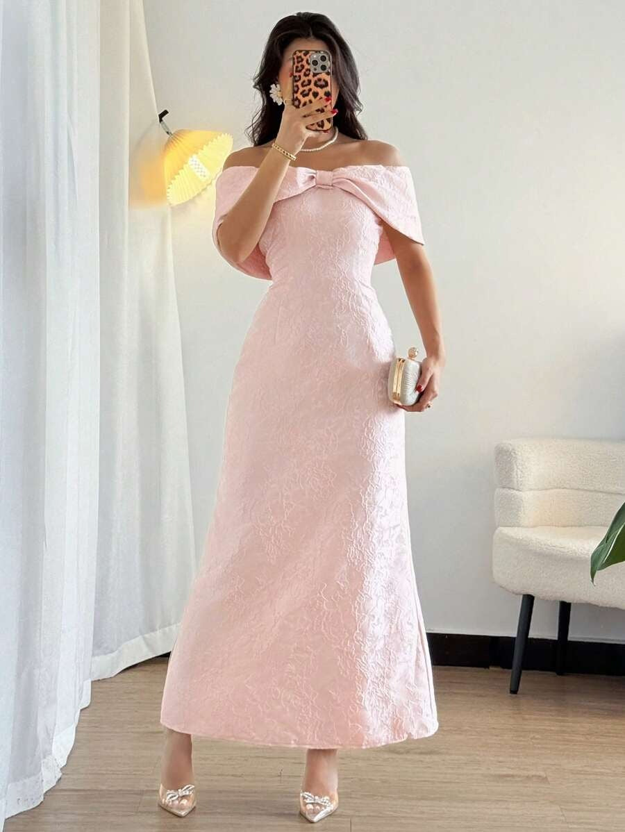 SHEIN Rafferiza فستان ساتان وردي بكتف شكل فيونكة