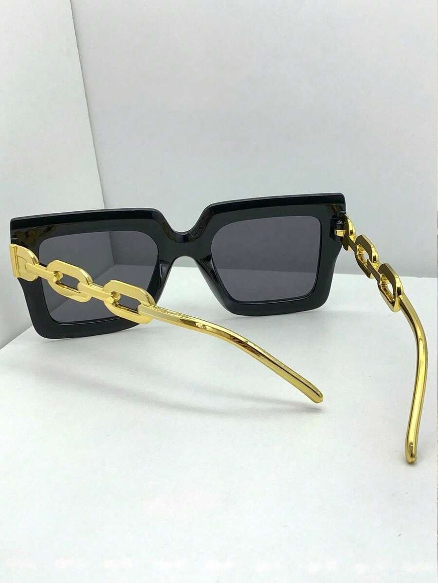 SHEIN نظارات شمسية بلون أسود و يد ذهبي
