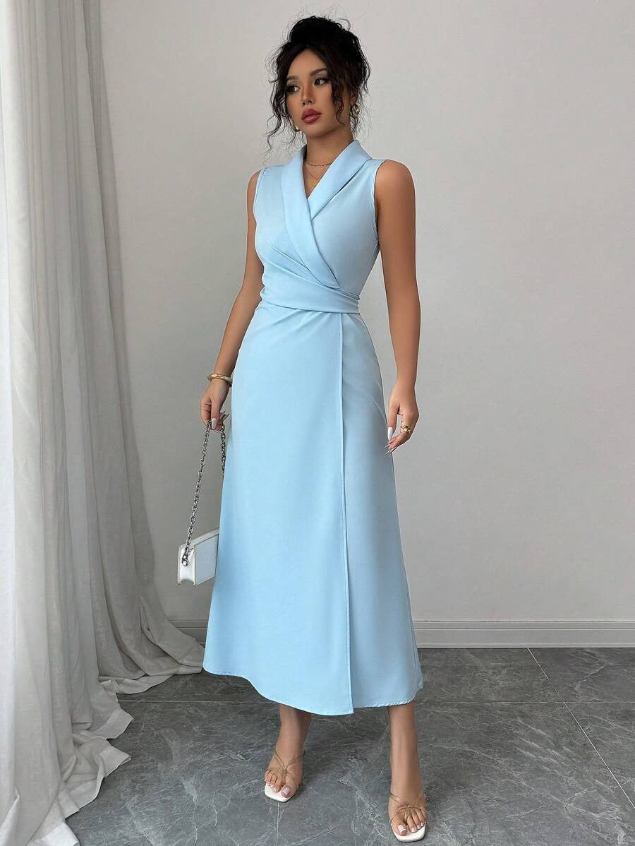SHEIN Elenzga فستان بلون الأزرق طويل وبدون أكمام بتصميم ملفوف وثنيات