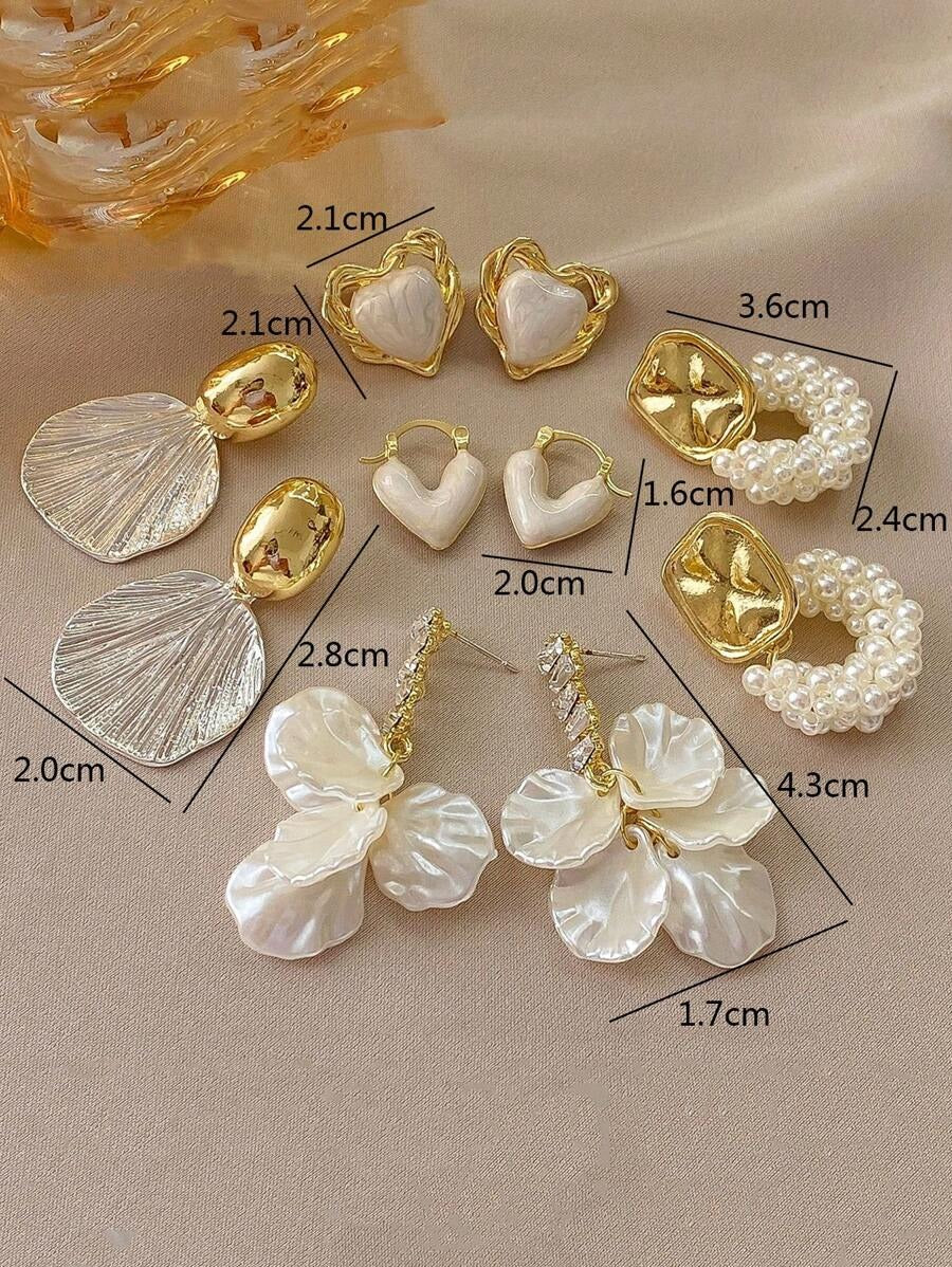SHEIN مجموعة 5 قطع أقراط  باللون الذهبي والأبيض.