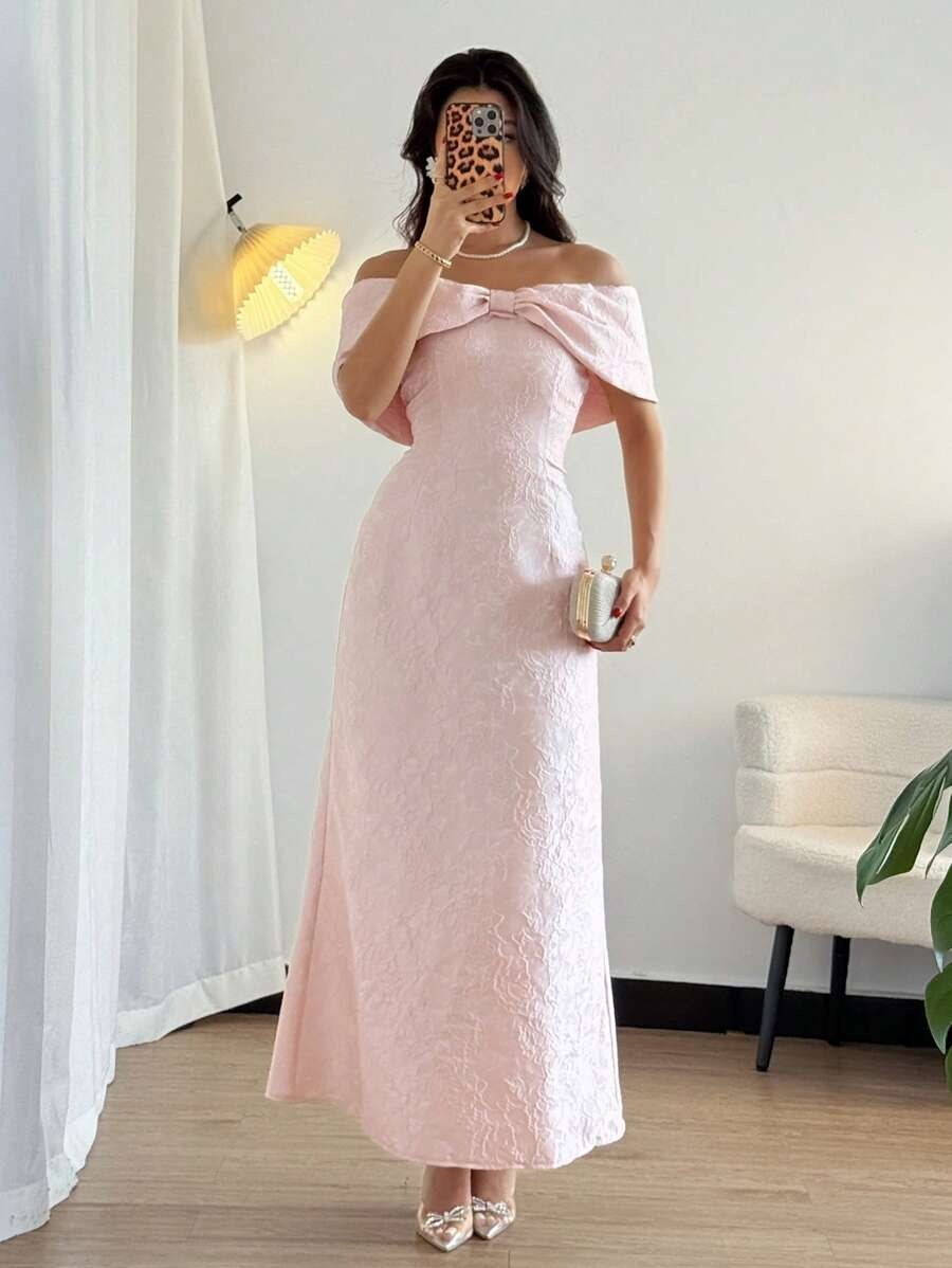 SHEIN Rafferiza فستان ساتان وردي بكتف شكل فيونكة