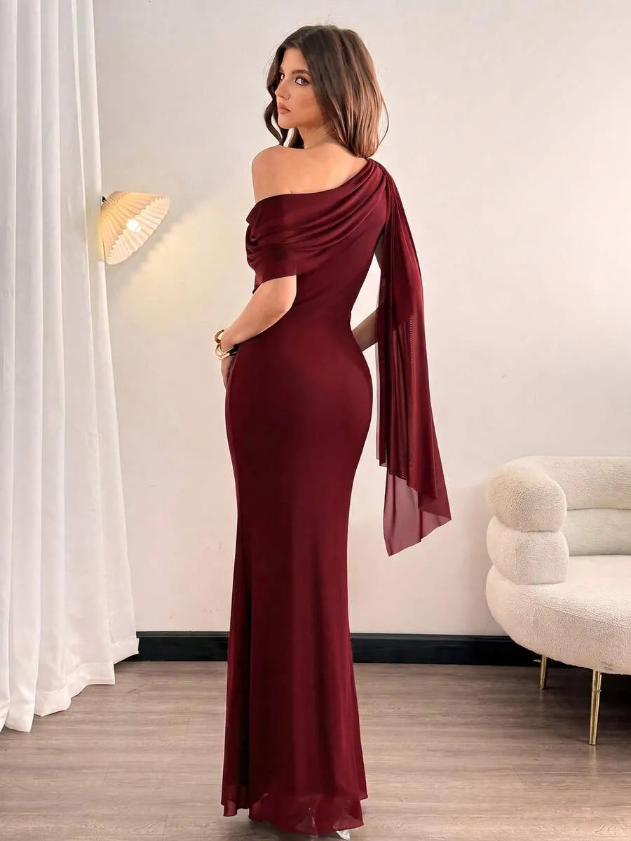 SHEIN Tall فستان نسائي أحمر عنابي بأكتاف مفتوحة ولون موحد