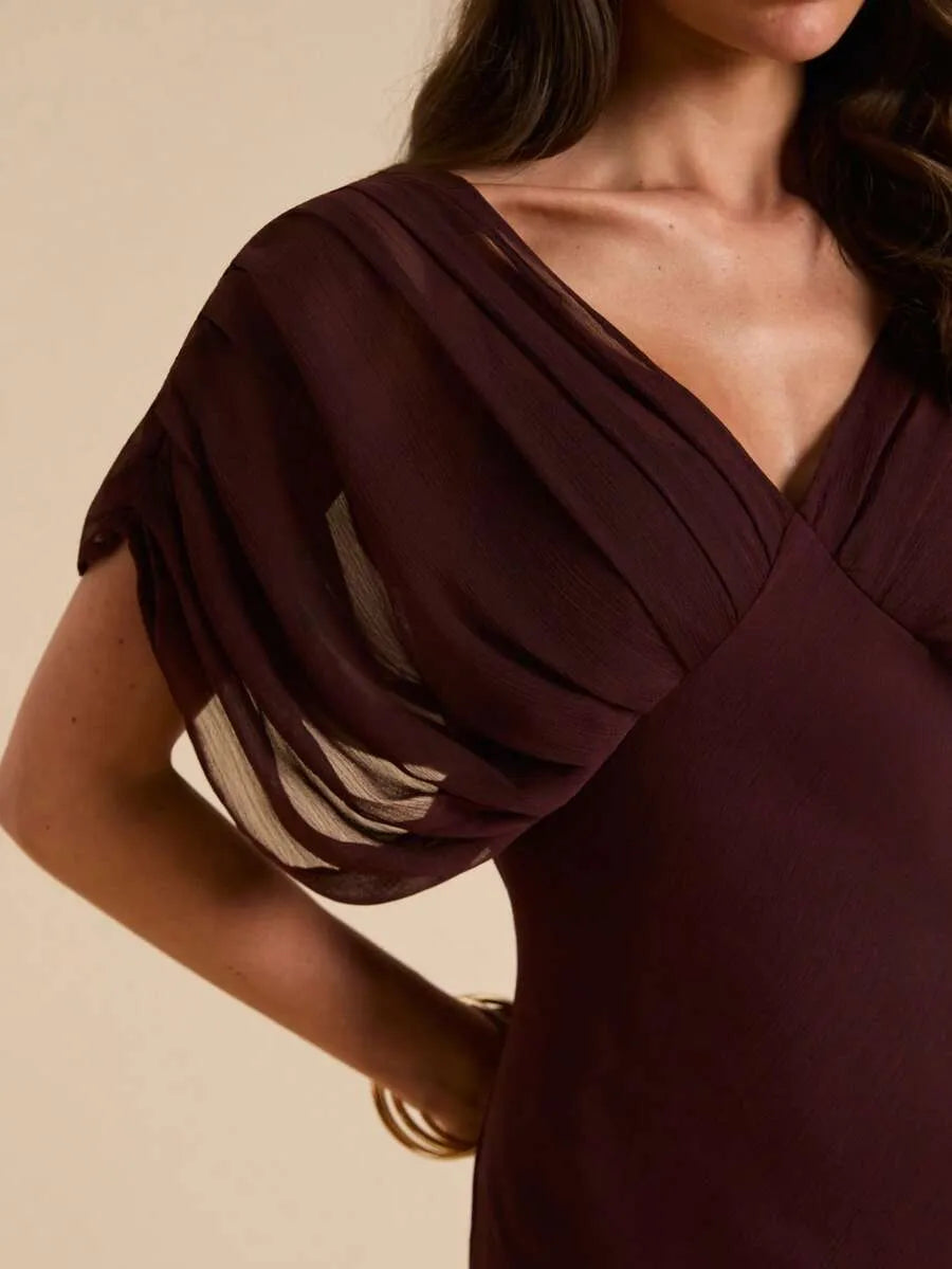 SHEIN BAE فستان نسائي بني داكن ماكسي شيفون عميقة وكشكشة على الذيل