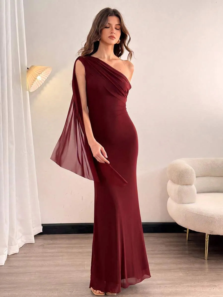 SHEIN Tall فستان نسائي أحمر عنابي بأكتاف مفتوحة ولون موحد