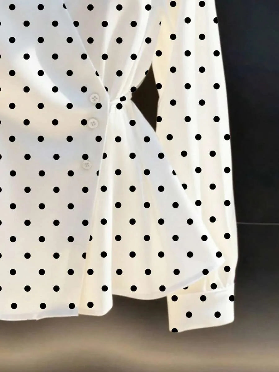 SHEIN بلوزة نسائية بنقاط بولكا وياقة V ورباط خصر وأكمام طويلة
