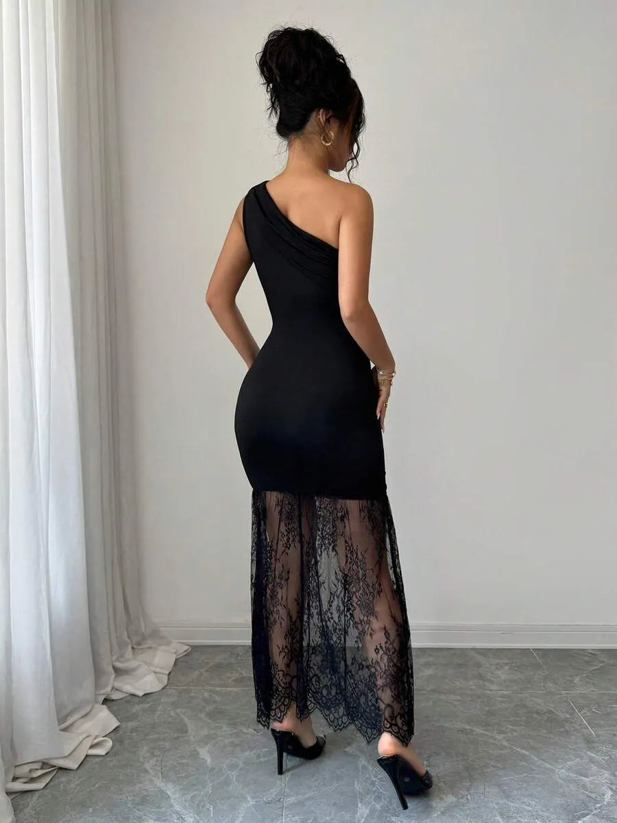 SHEIN Elenzya فستان نسائي أسود محبوك بكتف واحد بحافة دانتيل تفاصيل معدنية