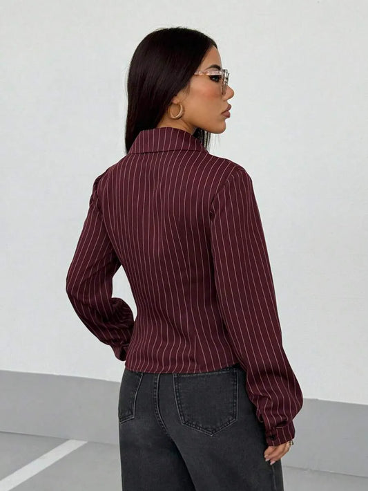 SHEIN StreetHx قميص نسائي مخطط ضيق بطراز رجعي