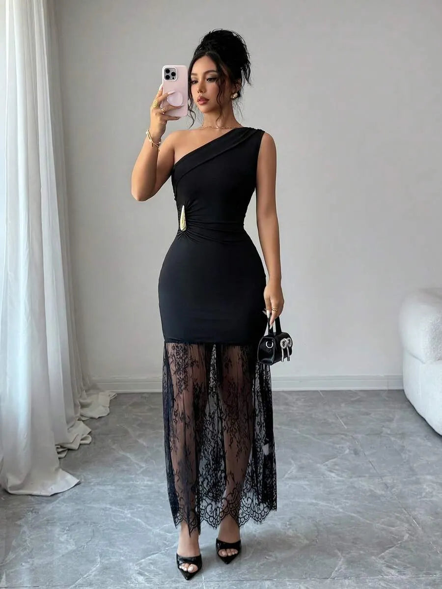 SHEIN Elenzya فستان نسائي أسود محبوك بكتف واحد بحافة دانتيل تفاصيل معدنية