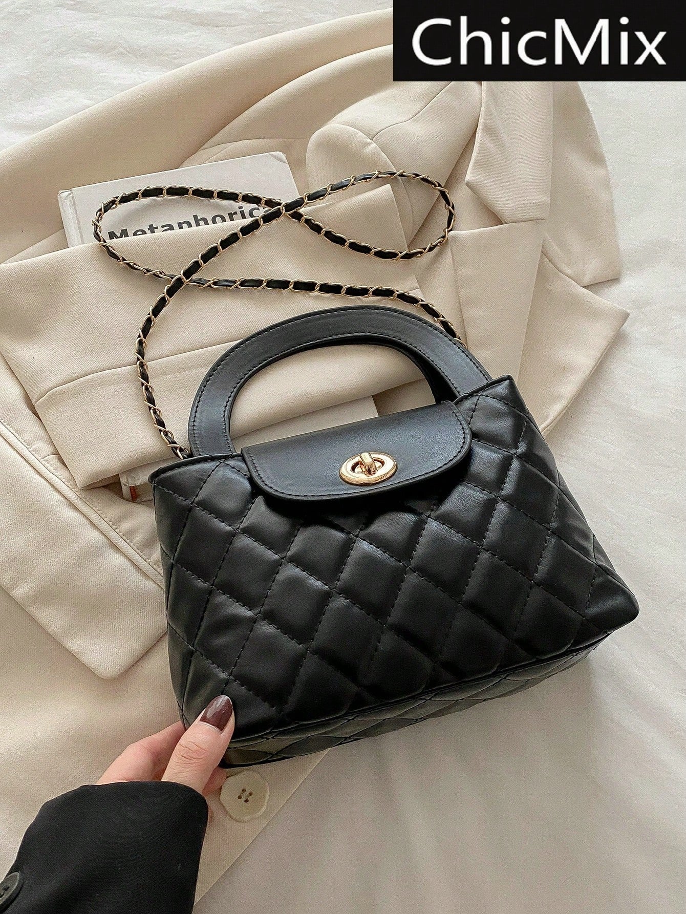 SHEIN حقيبة كروس بودي نسائية مربعة منقوشة بقفل أنيق