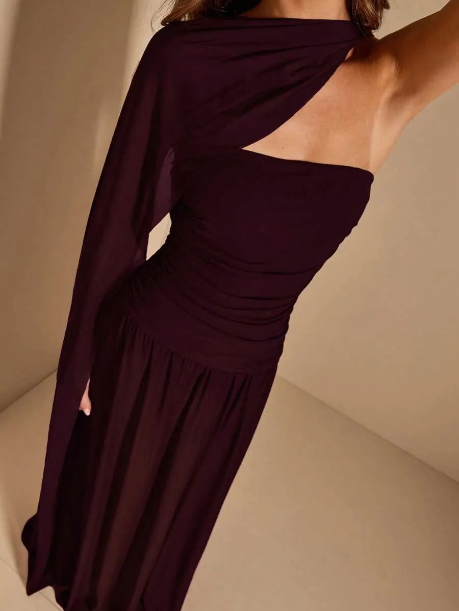 SHEIN BAE A فستان أنيق بدون أكمام بخطوط مجعدة على شكل حرف