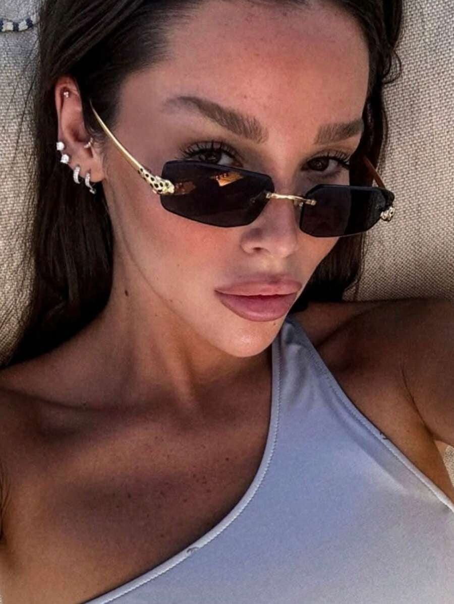 SHEIN نظارات مستطيلة بدون إطار بلون بلون رمادي