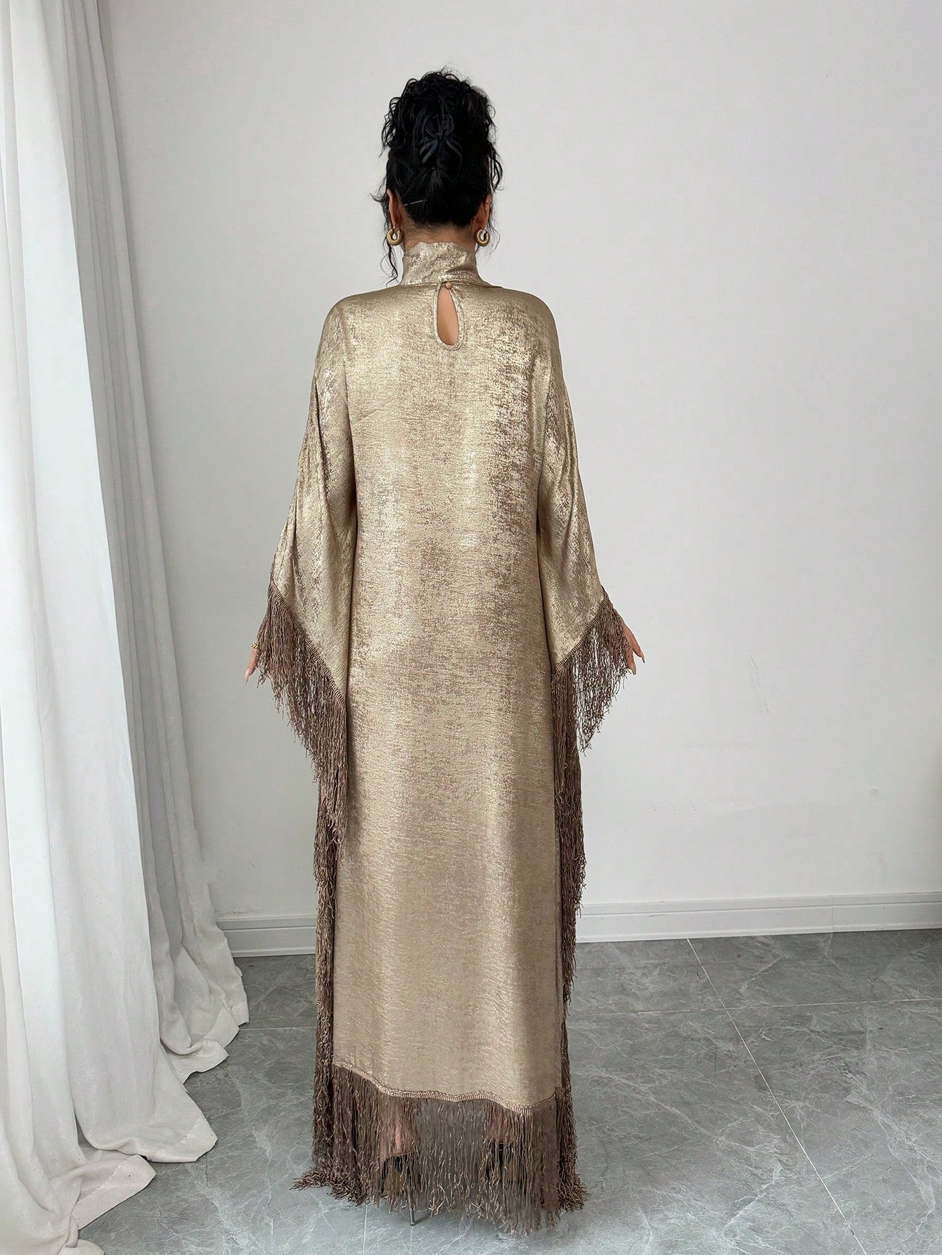 SHEIN Rafferiza فستان أنيق بفتحة رقبة واسعة وأطراف مهترئة