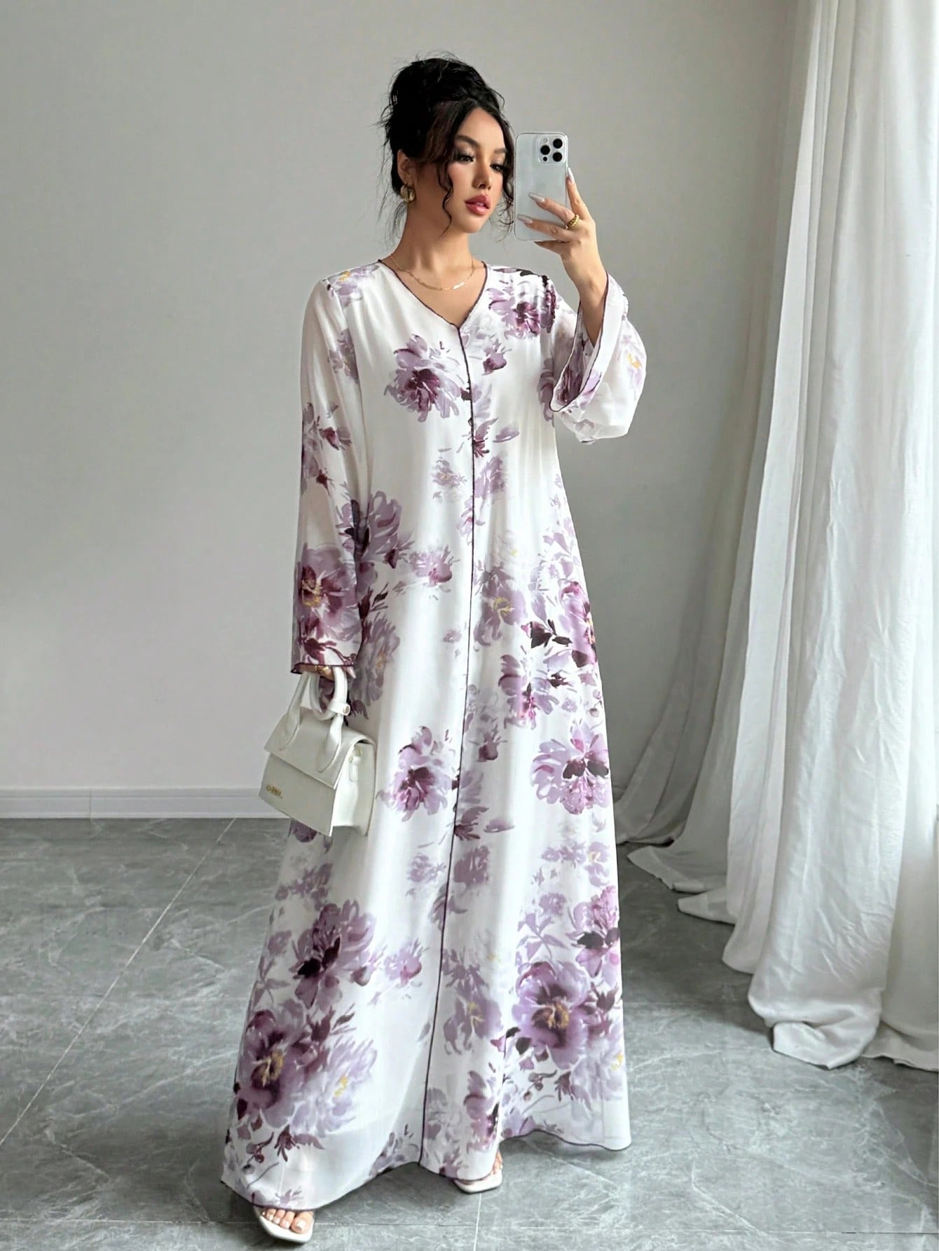 SHEIN Yasmyna Vفستان عربي أنيق بياقة  وأكمام جرس شيفون بطبعة زهور
