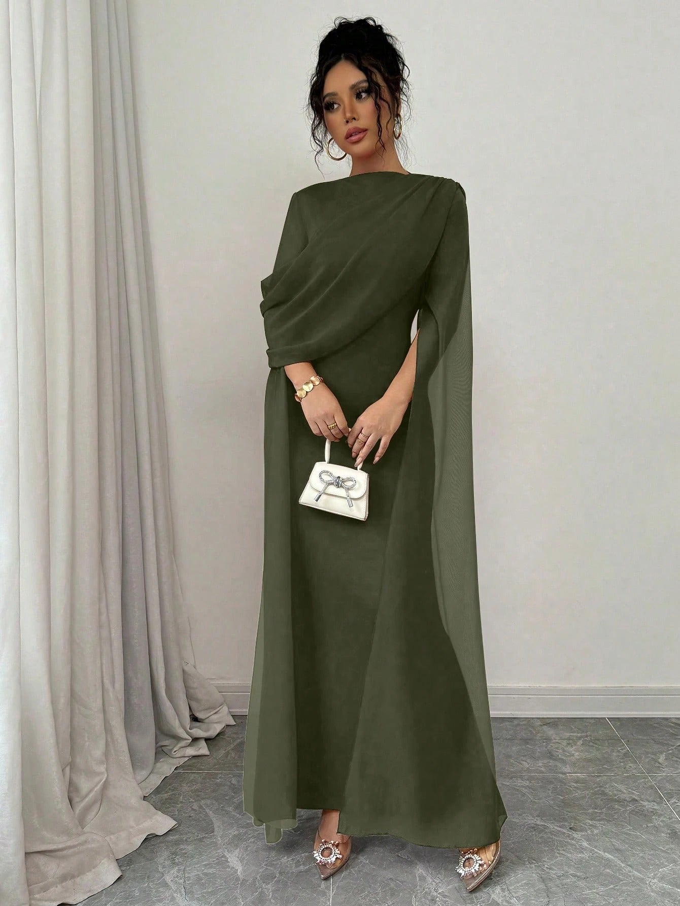 SHEIN Rafferiza Petite فستان أحمر بخصر مجمع وكتف مائل
