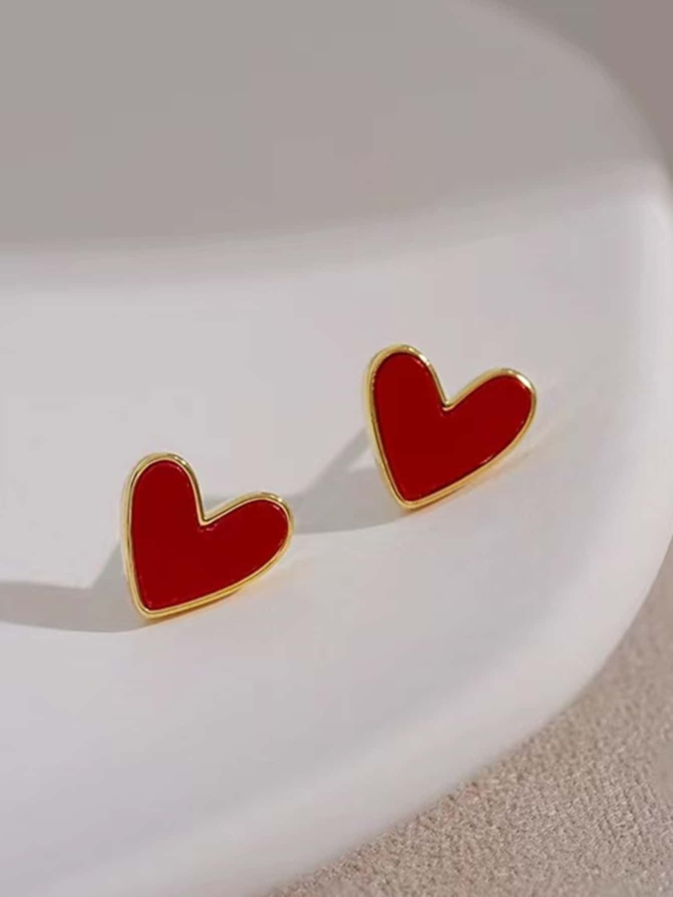 1Pair Heart Shaped Stud Earrings Suitable for Daily Wear