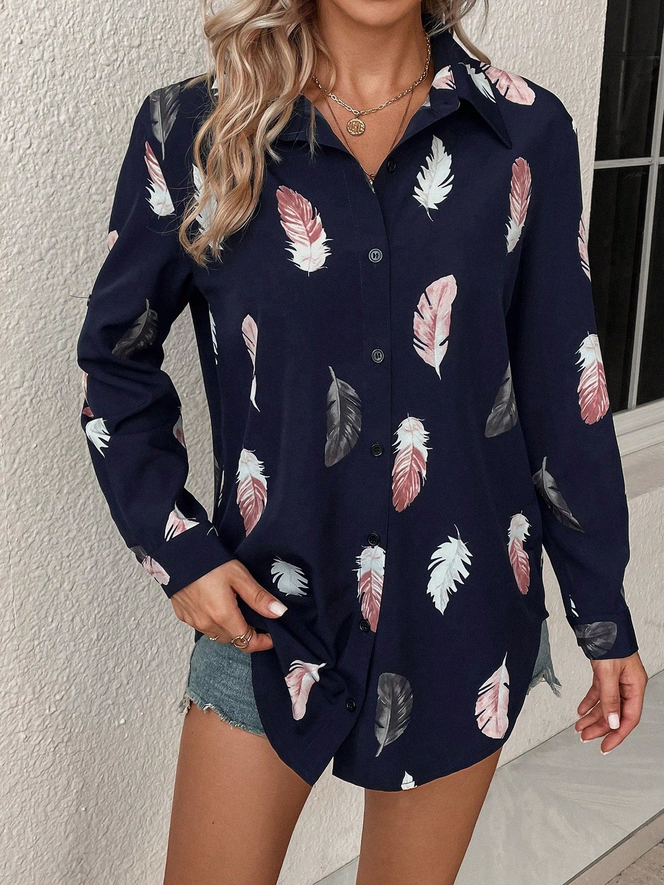 SHEIN Frenchy Feather Print Curved Hem Shirt