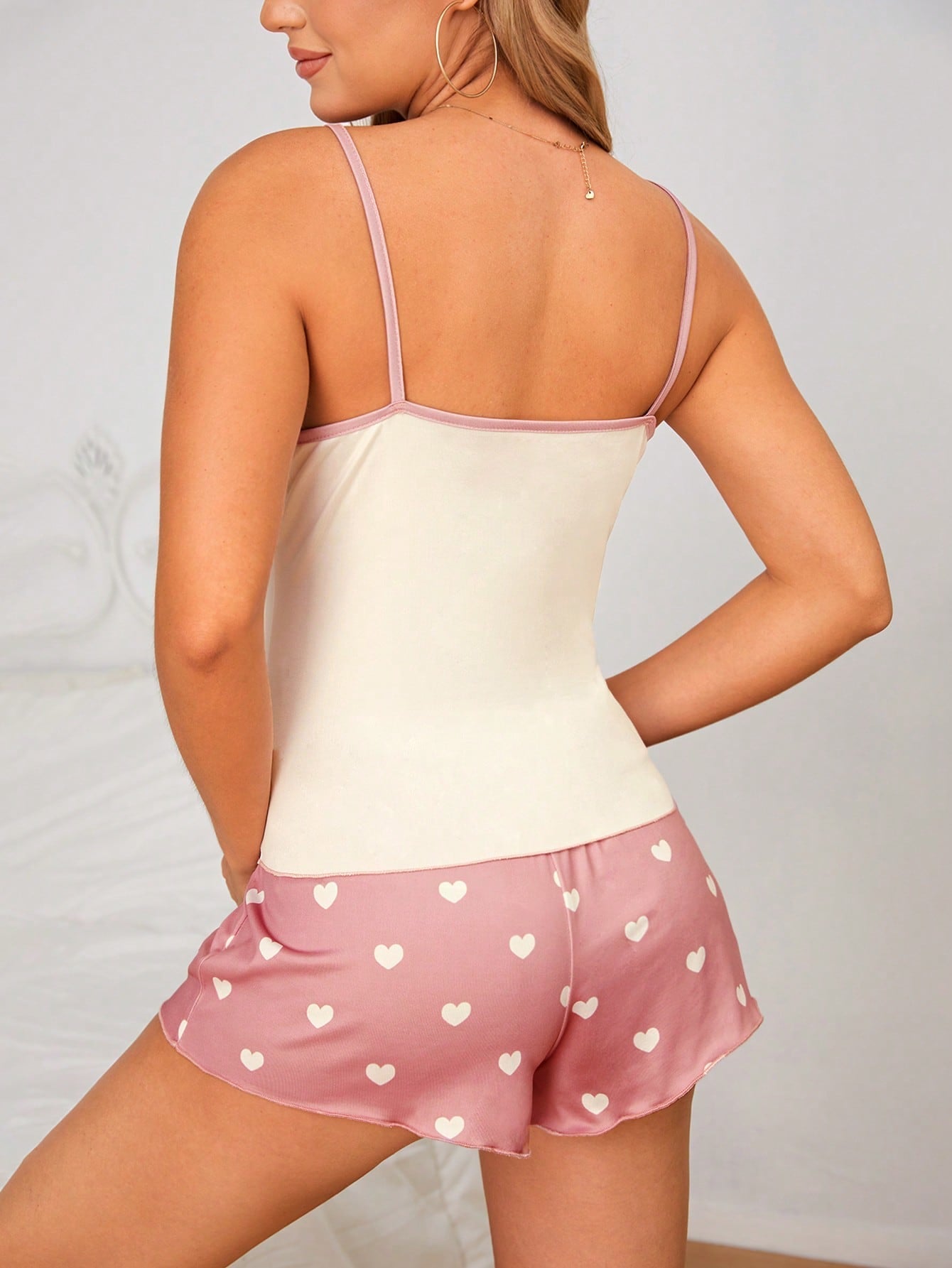 Cartoon Graphic Cami Top & Heart Print Shorts PJ Set