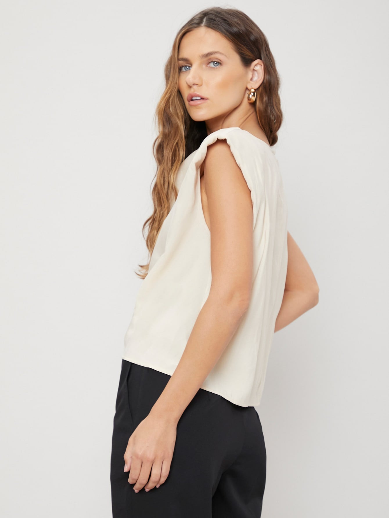 MOTF PREMIUM VISCOSE DRAPED SHOULDER PAD TOP