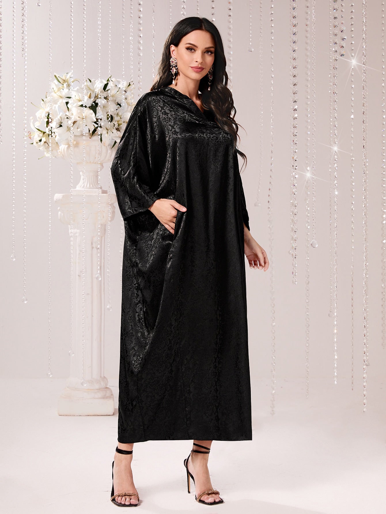 SHEIN Najma Jacquard Notched Batwing Sleeve Kaftan