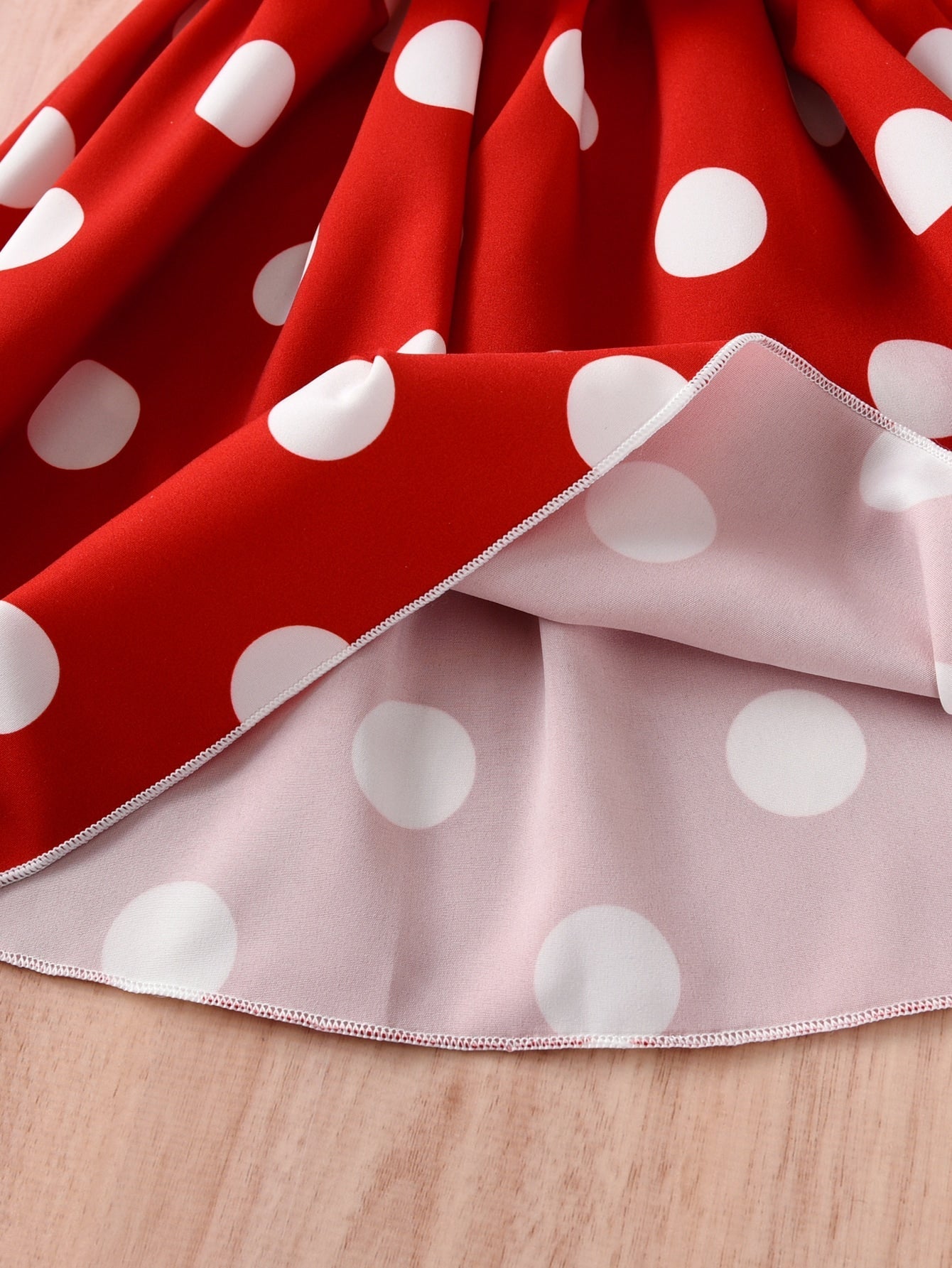 SHEIN Kids Nujoom فستان بطباعة نقاط البولكا دانتيل مقلم بكشكش للبنات الصغار