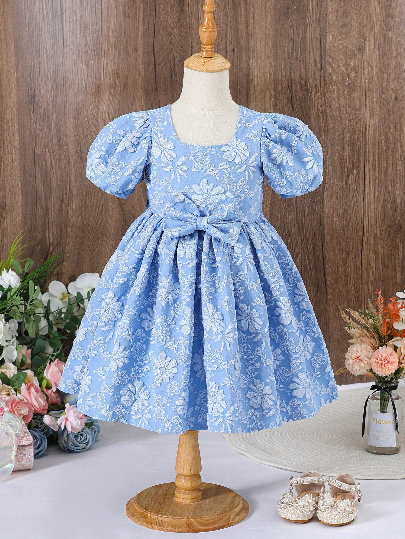 SHEIN Kids Nujoom Young Girl Gorgeous Party Jacquard Princess Dress with Square Neckline and Bowknot, Summer