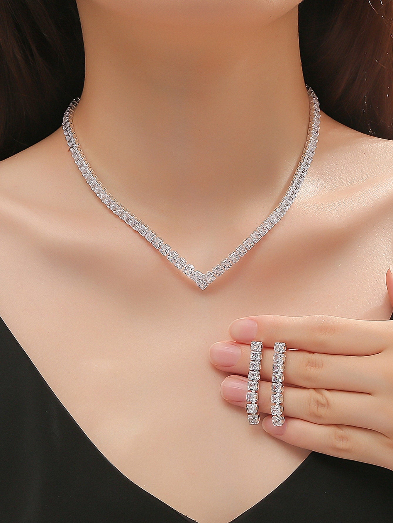 Cubic Zirconia Decor Necklace & Drop Earrings