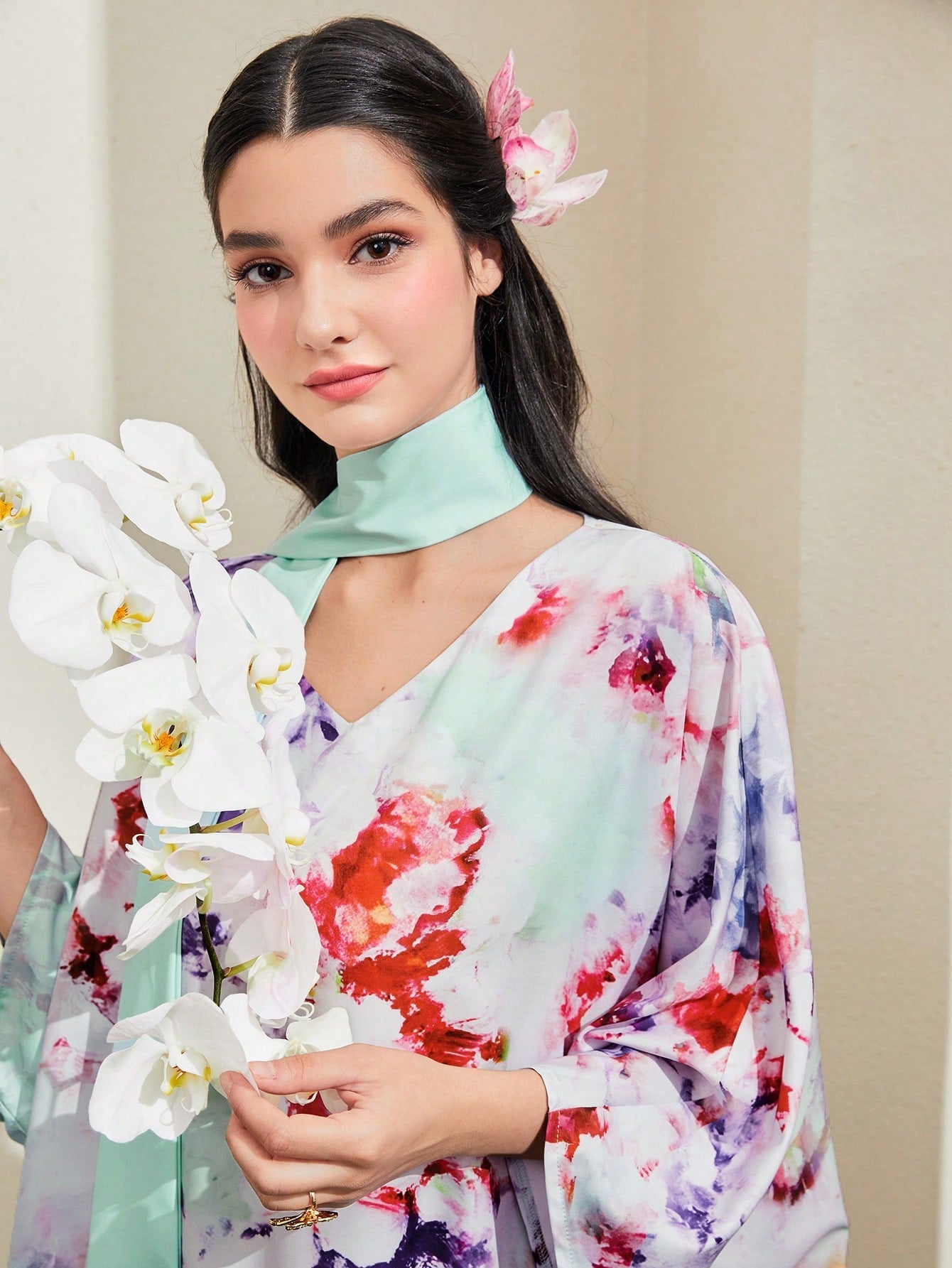 SHEIN Najma Floral Print Batwing Sleeve Dress with Scarf